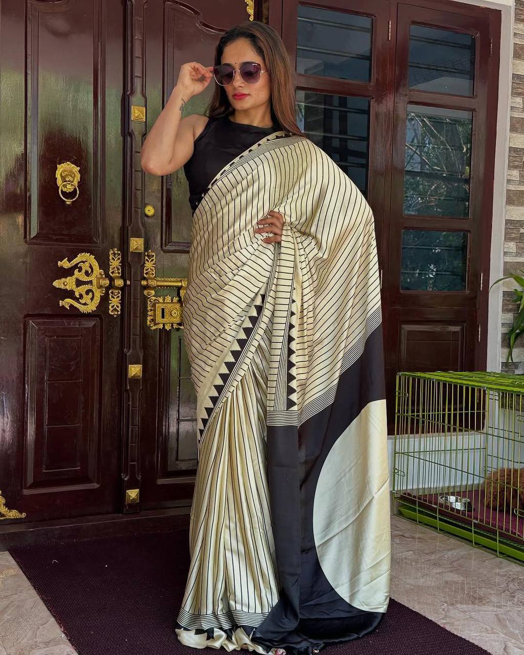 FM-Elegance Black Silk Saree
