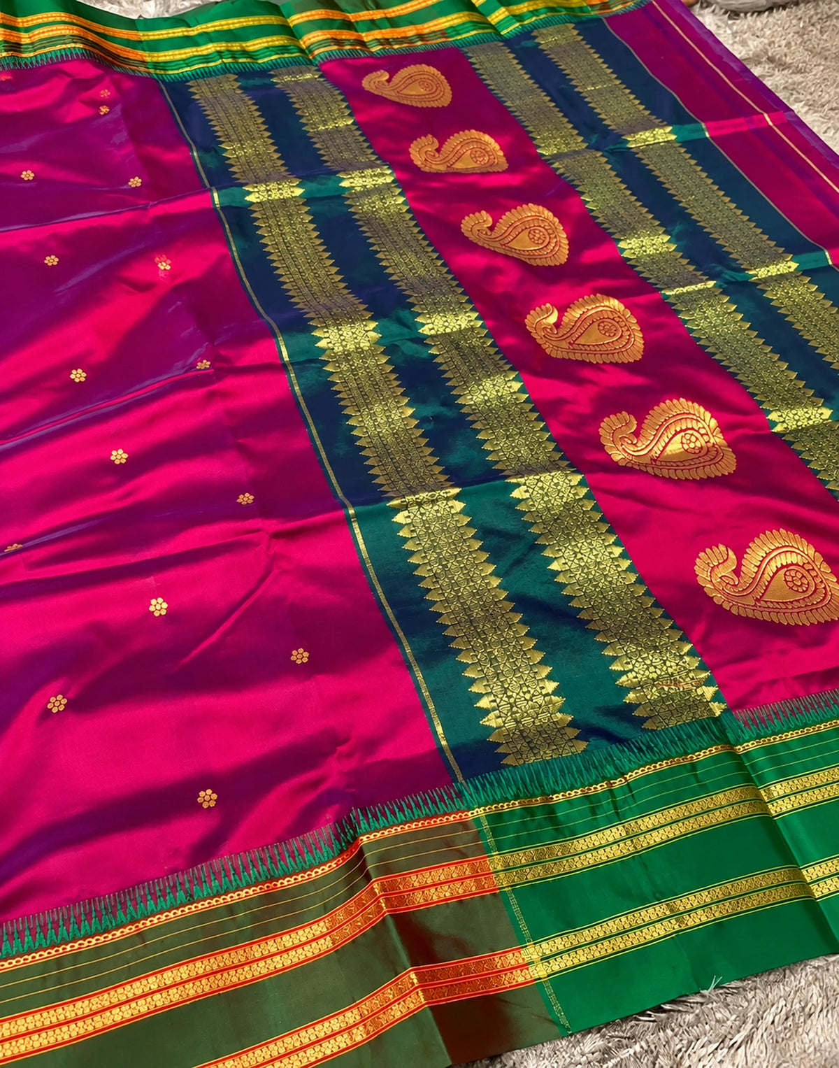 Narayanpeth Paithani Silk Saree