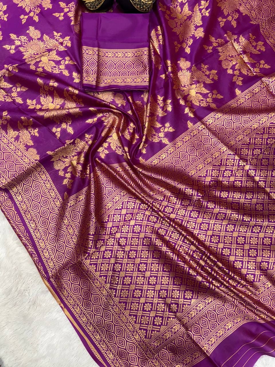 ZC781 - BANARASI SILK SAREE