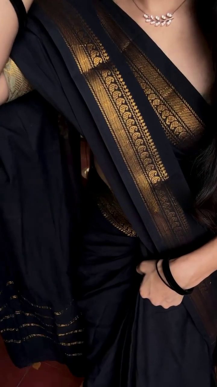 Plain Sungudy Sarees